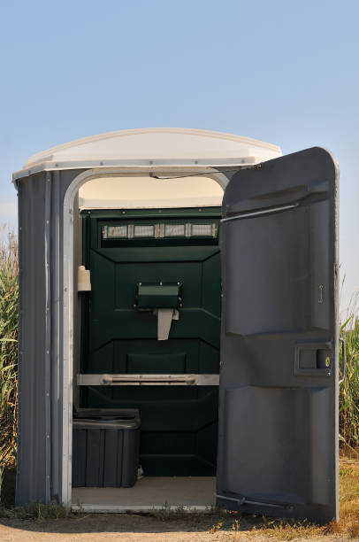 Portable Toilet Options We Offer in Sun City, AZ